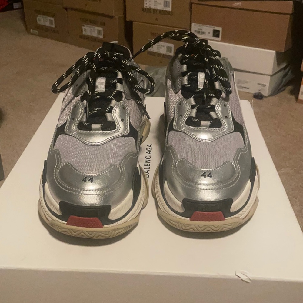 Balenciaga sneaker size 44